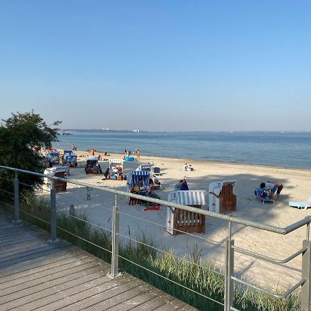 Moderne 3-Zi-Wohnung Mit Meerblick Direkt Am Strand Scharbeutz Exteriör bild