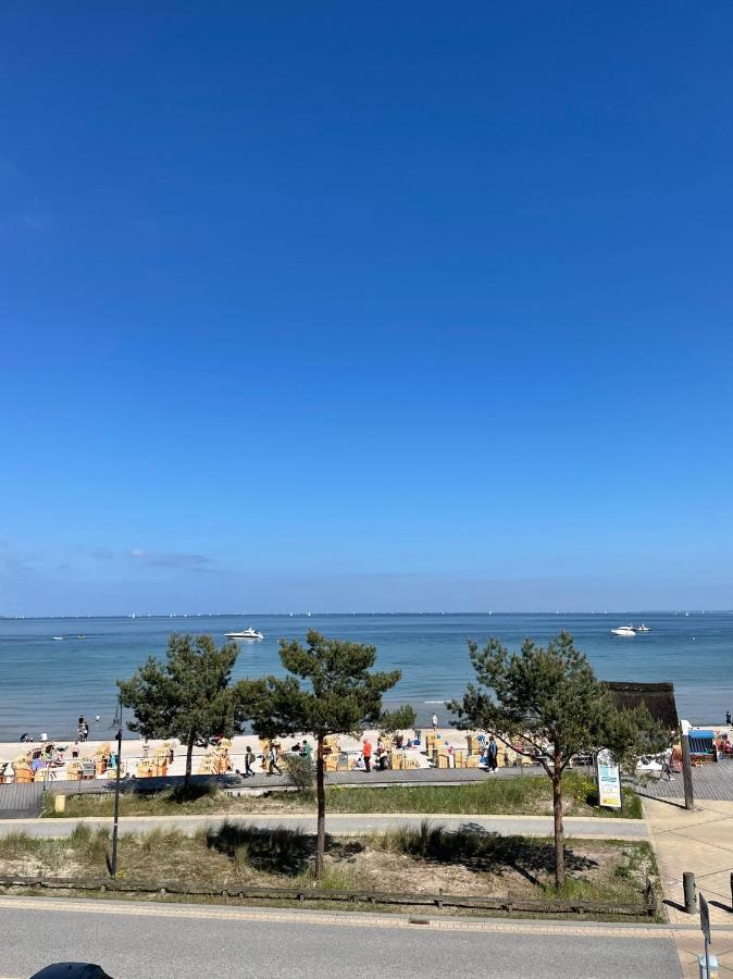 Moderne 3-Zi-Wohnung Mit Meerblick Direkt Am Strand Scharbeutz Exteriör bild