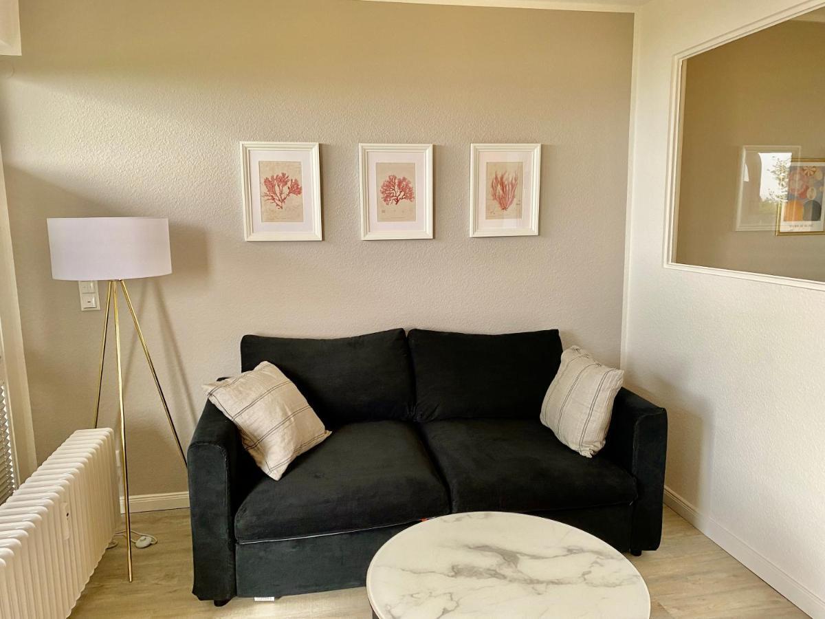 Moderne 3-Zi-Wohnung Mit Meerblick Direkt Am Strand Scharbeutz Exteriör bild