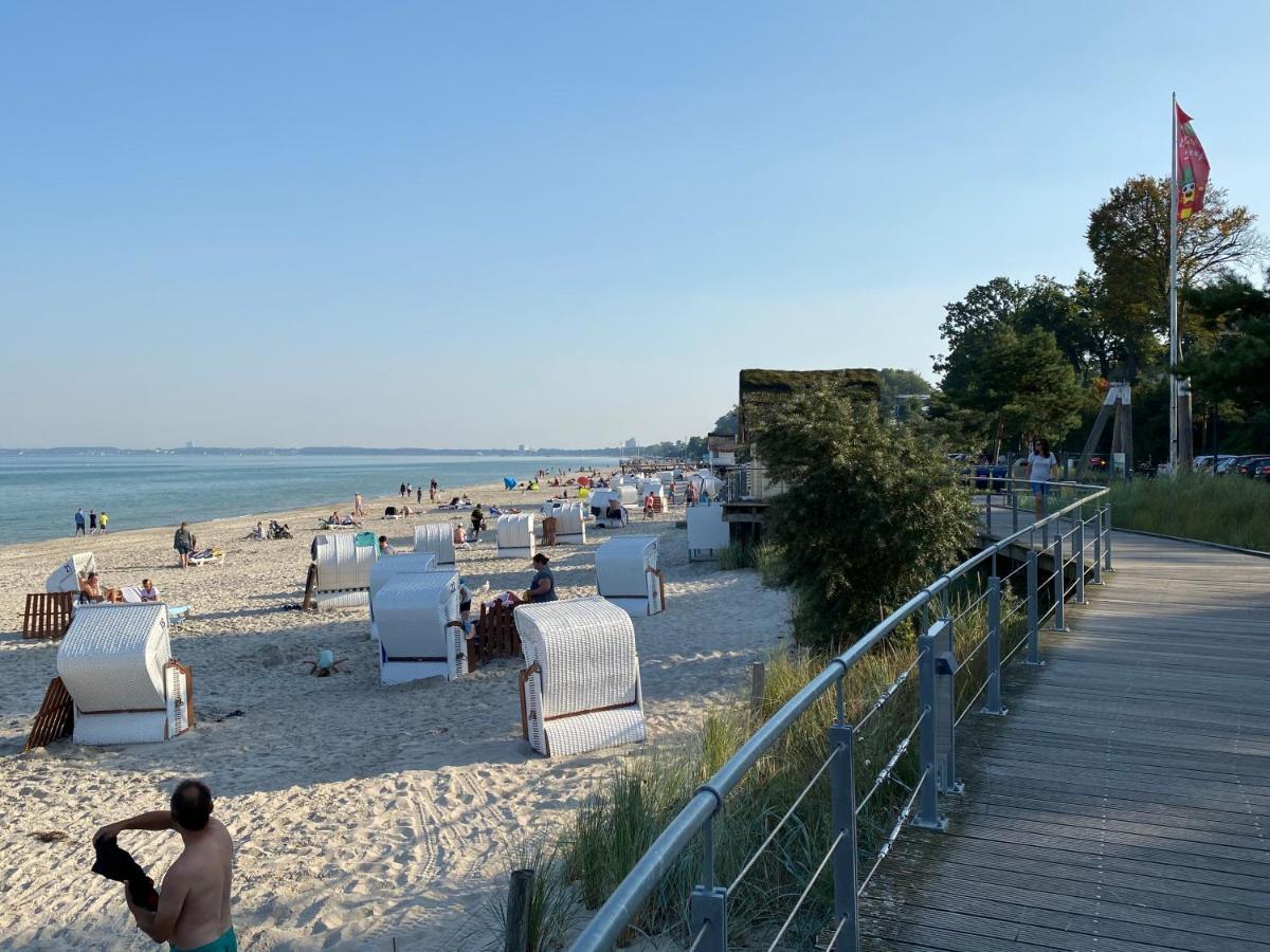 Moderne 3-Zi-Wohnung Mit Meerblick Direkt Am Strand Scharbeutz Exteriör bild